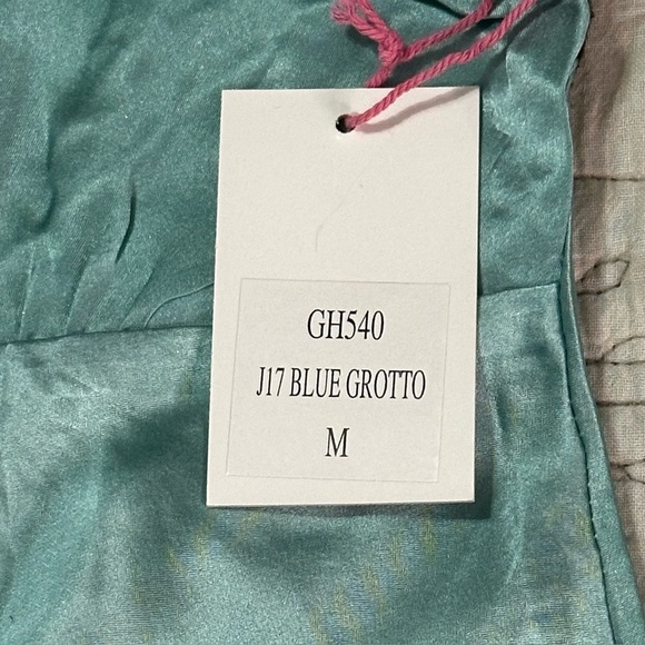 NEW Gold Hawk Two Tone V-Back Lace Chemise Silk Cami M Blue Grotto Brown Lace - Picture 4 of 8